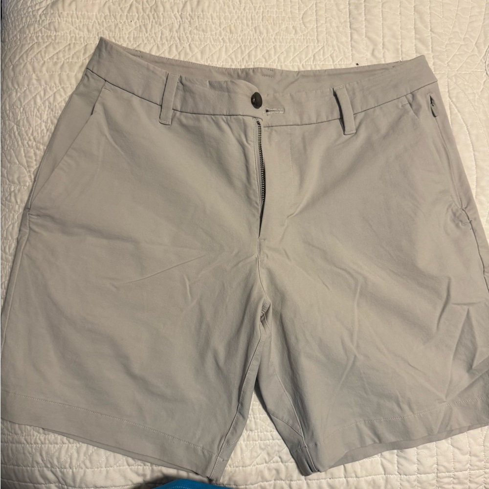 Men's off white/grey lululemon Commission shorts